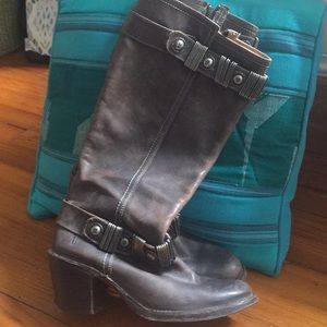 Size 7 Frye boots